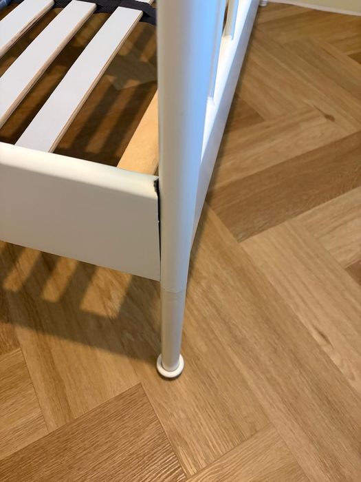 IKEA LEIRVIK ze stelażem LEIRSUND, 140x200cm