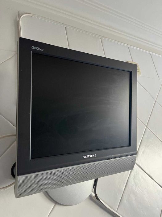 Televisão Samsung LCD