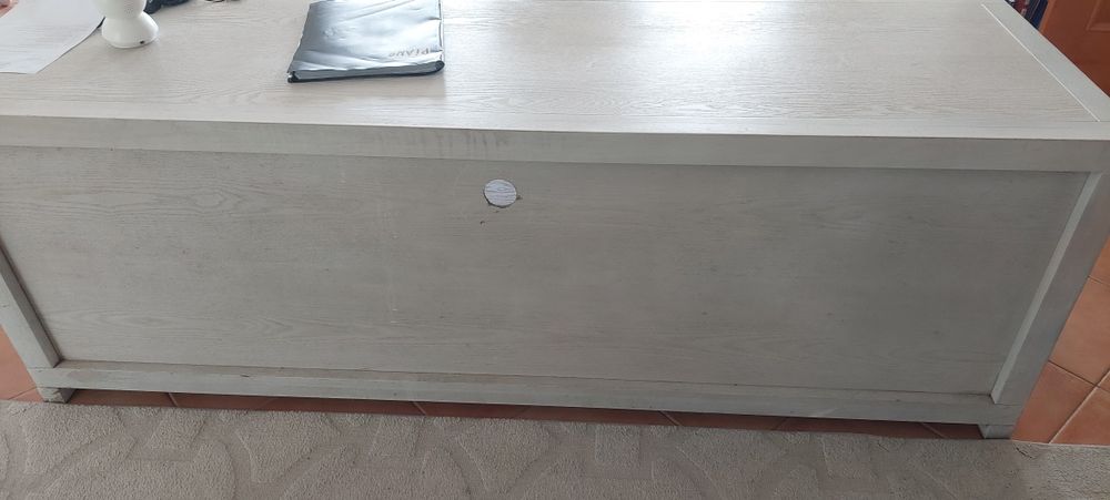 Movel tv branco Banak Importa