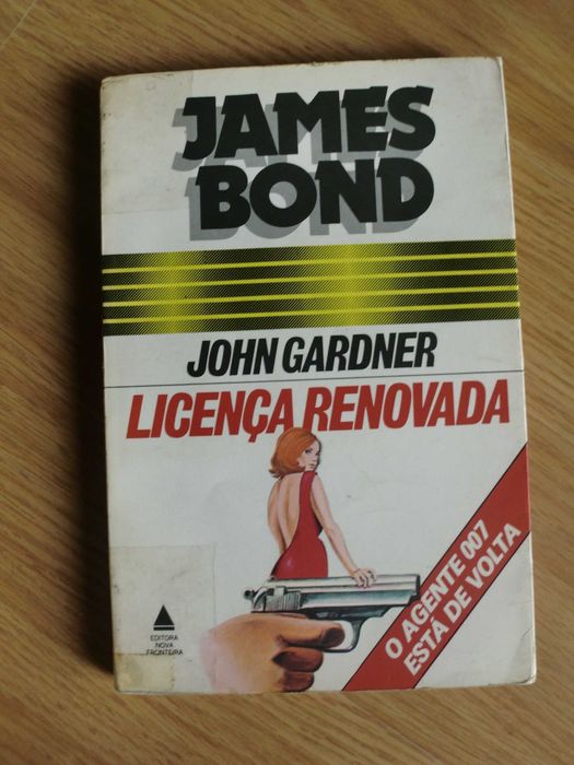 James Bond - Licença renovada
de John Gardner