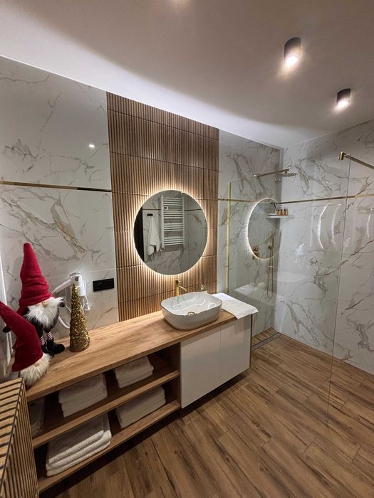 Nowoczesne całoroczne domy 9 osobowe jacuzzi sauna karczma Zwierzyniec