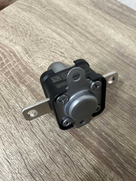 Запобіжник піропатрон Audi E-Tron Q7 Q8 8054001G 8054001F 8054002F
