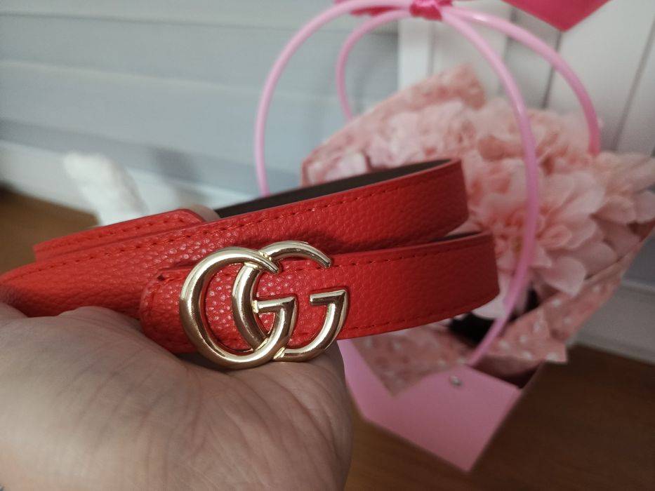 GG czerwony pasek złota klamra dł 105cm. Nowy