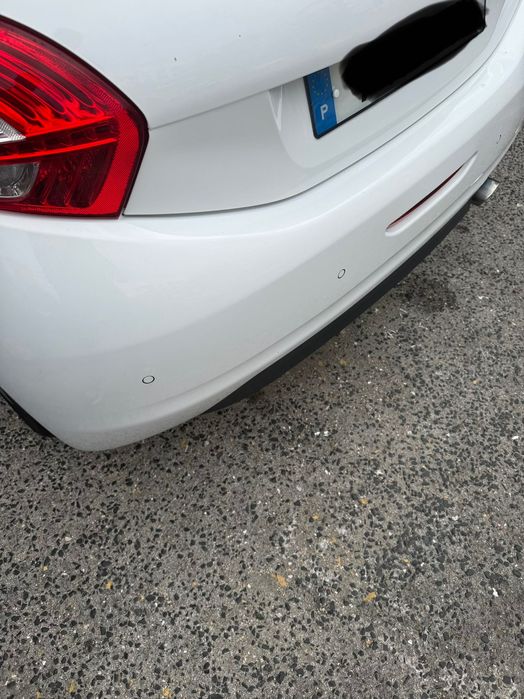 Peugeot 208 1.4 HDI - Full extras foto 3