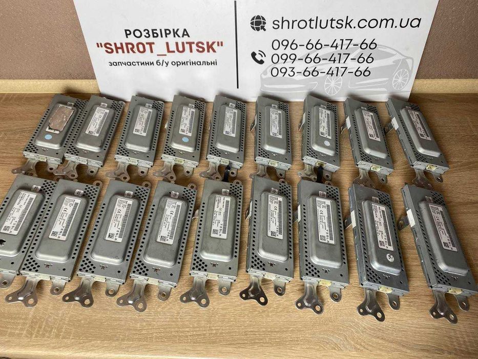 Розборка TESLA MODEL 3 крило двері капот підкрилок фара ліхтар батарея