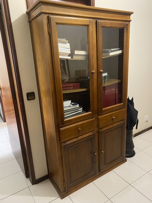 Armario para loica ou livros