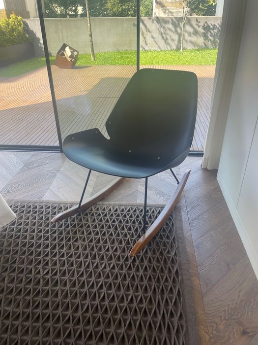 cadeirão de baloiço estofado