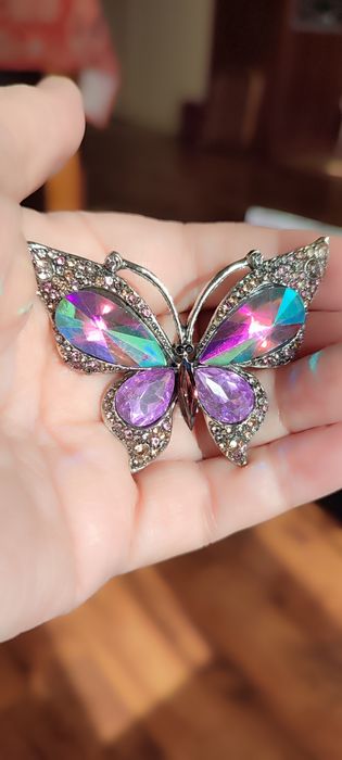Broszka damska " Motyl"