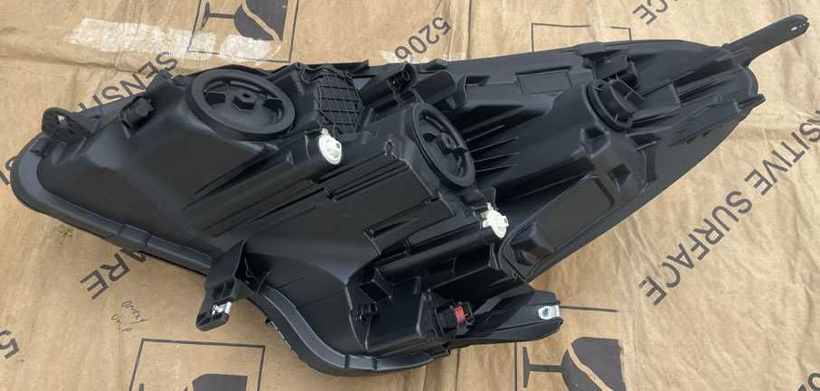 oticas frontais ESQ/DT opel corsa E (X15)