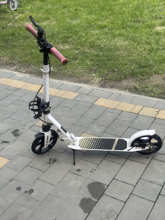 Продам Дитячий самокат