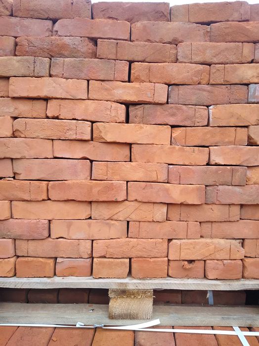 Cegła czerwona stara