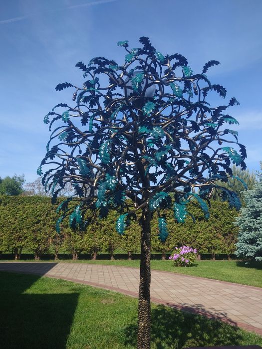 Lampa ozdobna ogrodowa drzewo