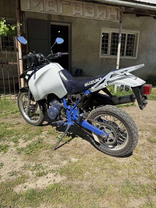 Suzuki Dr 750 Big