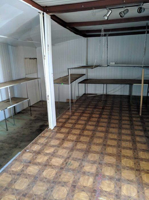 Продам магазин на ринку Південний м.Вараш.