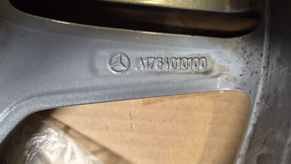 Felga aluminiowa OE Mercedes A1764010100 AMG 5x112 7,5jx18 ET42,5