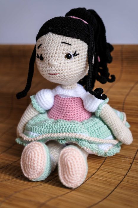 Boneca lã, feita à mão