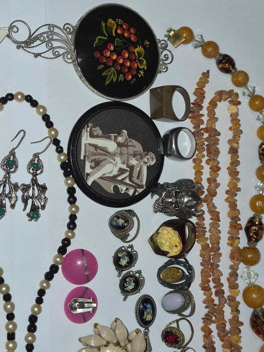 Брошка (кулон, серьги, бижутерия) из СССР.