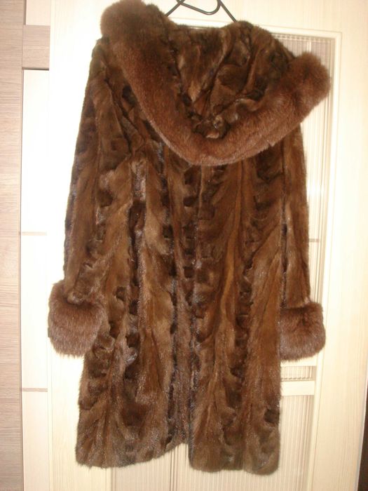 futro z norek - naturalne, długie z dużym kapturem +  toczek gratis