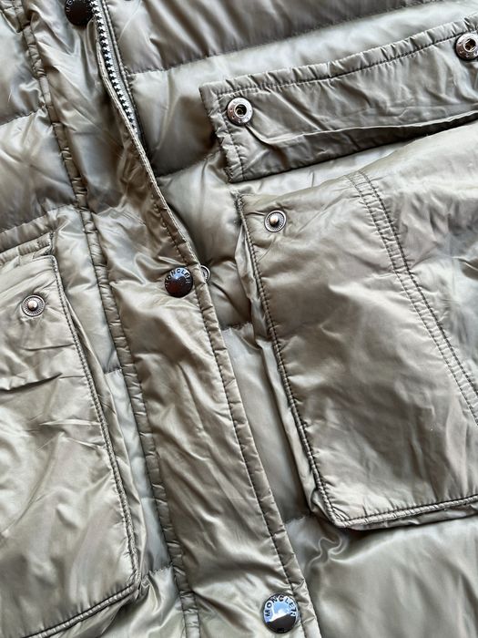 Зимовий жіночий пуховик Moncler XS
