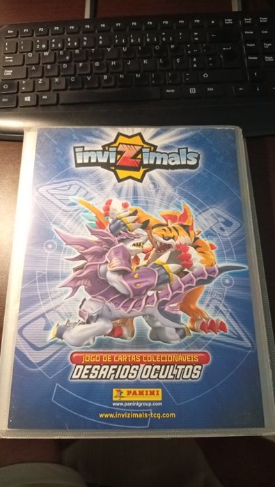 Caderneta invizimals