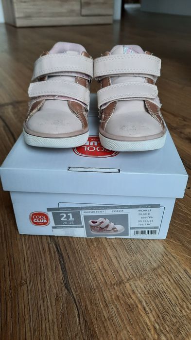 Buty dla dziewczynki r. 21