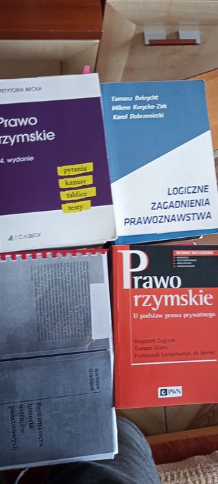Prawo komplet ksiązek 1 klasa
