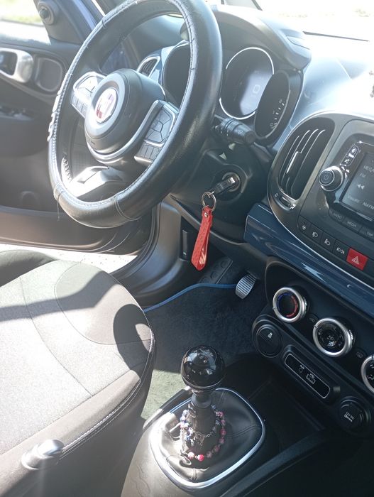 Vendo Fiat 500L.