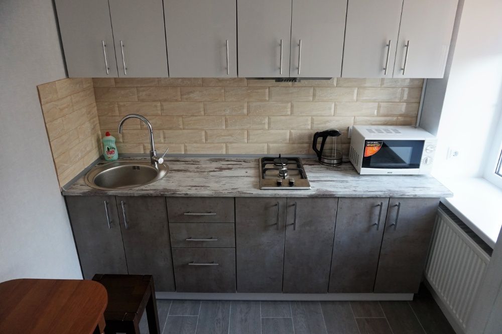 метро Печерська, вул. Дорошенка 61а, подобово