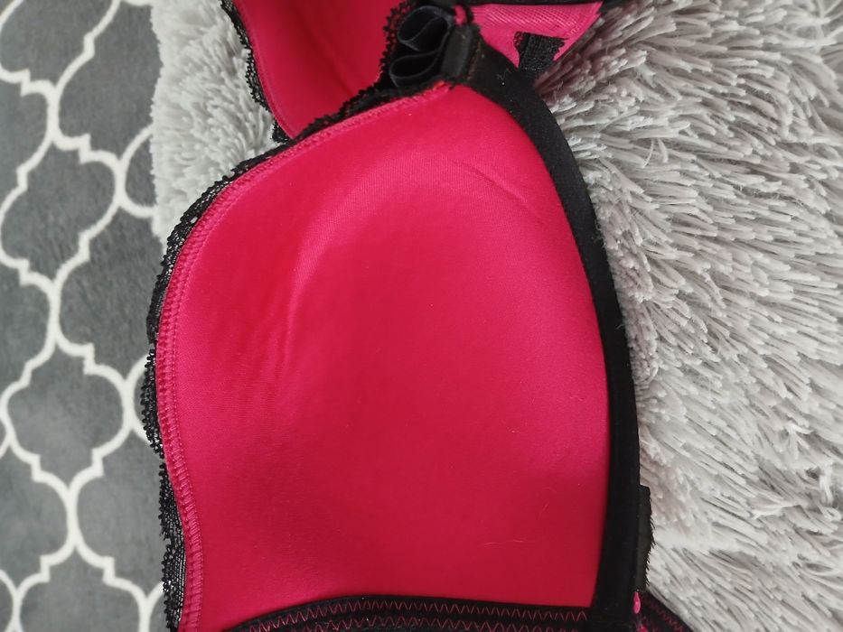 Biustonosz różowy Hm 80 B