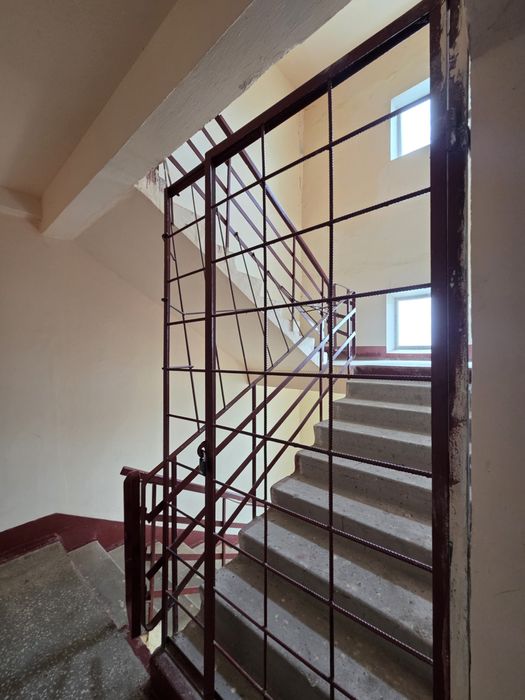 Продам 3к Архитектора Старова 4в