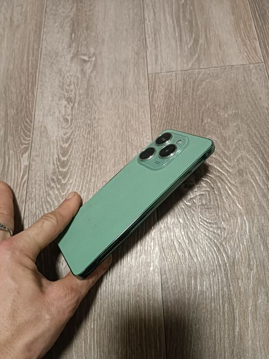 Телефон Tecno Spark 20 Pro 8/256GB