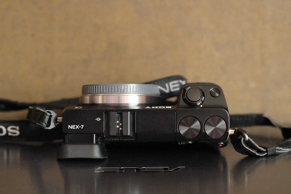 4850 кадрів Беззеркальний Sony Alpha Nex-7 ФЛАГМАН + SONY PZ 16-50 OSS