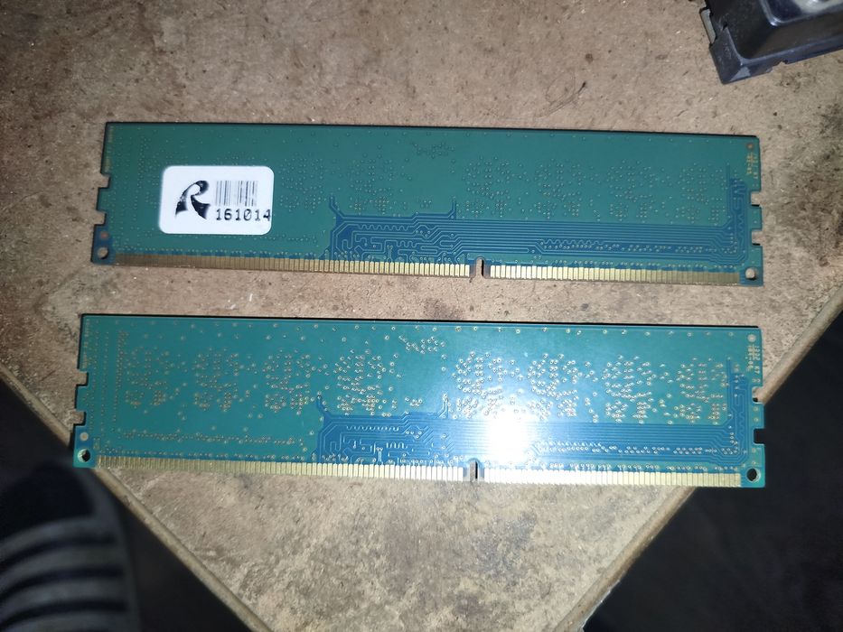 8 ГБ (2 × 4 ГБ) DDR3 Samsung 1333/1600 MHz — робочі, тільки відправка