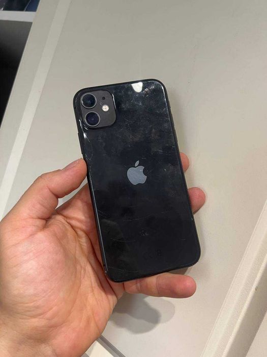 Apple iPhone 11 - bateria 100%