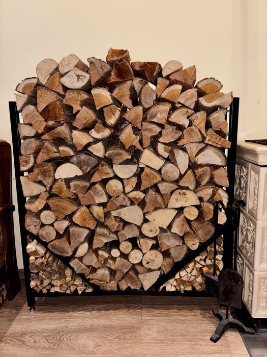 Stojak na drewno kominkowe