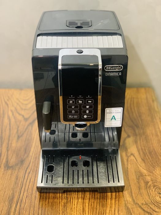 Кавомашина Delonghi DINAMICA