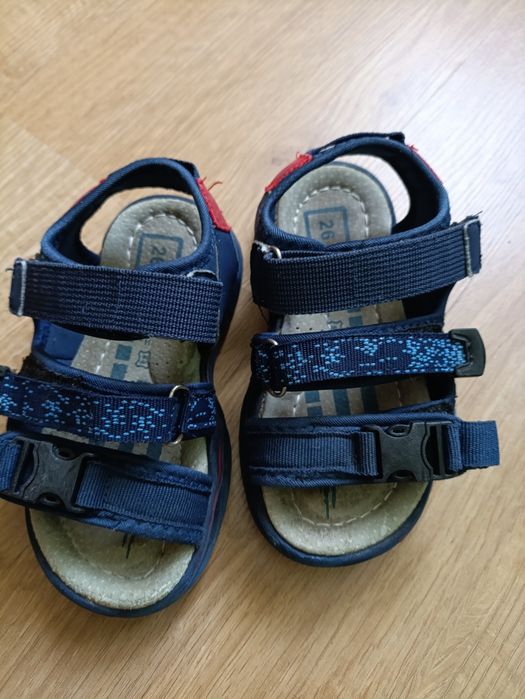 Босоніжки дитячі 26 розмір