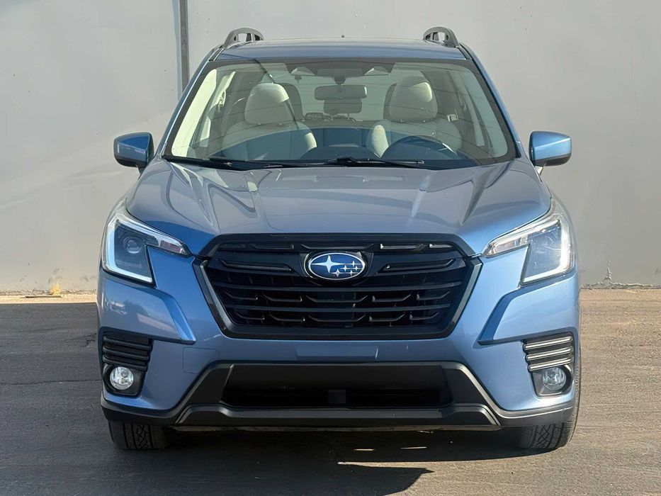 Subaru Forester      2022