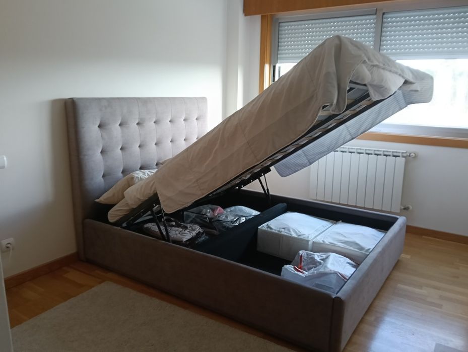 Sommier com estrado elevatorio + Cabeceira