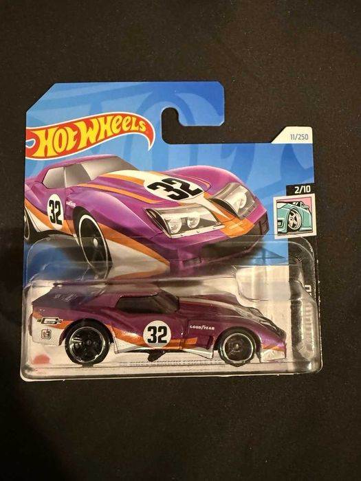 Машинка hot wheels greenwood corvette хот вилс несколько