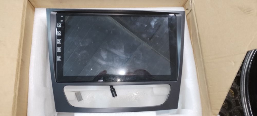 Штатная магнитола Mercedes W211\W219\E200\E220\E240\E270\E280
