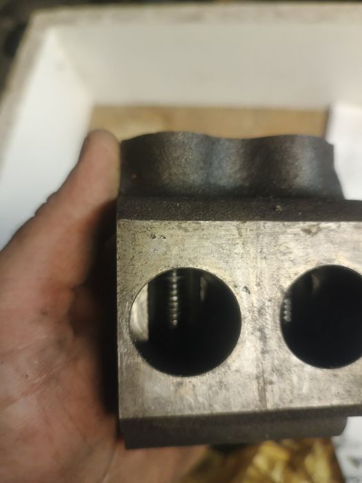 888702 M2B część nowa