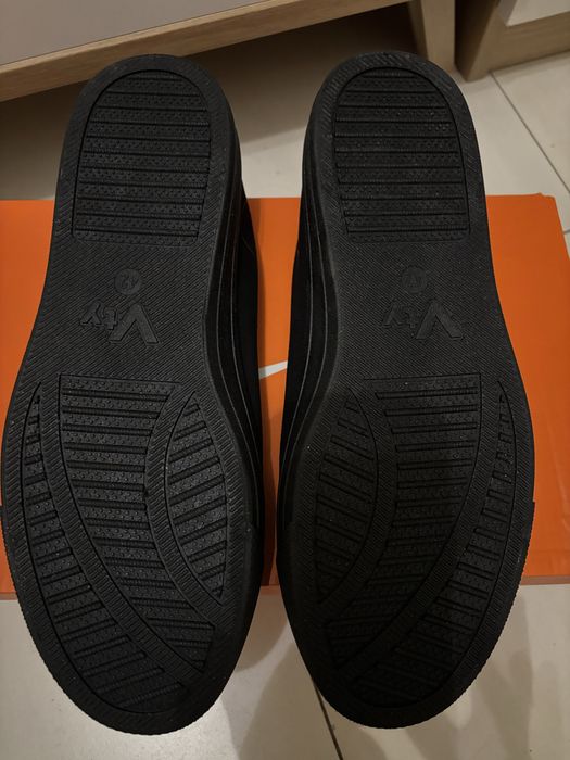 Trampki nowe r 42