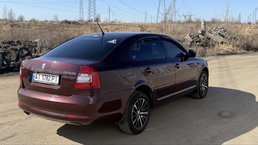 Skoda Octavia 1.8 avtomat 2011