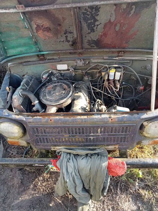 Продаж Автомобія