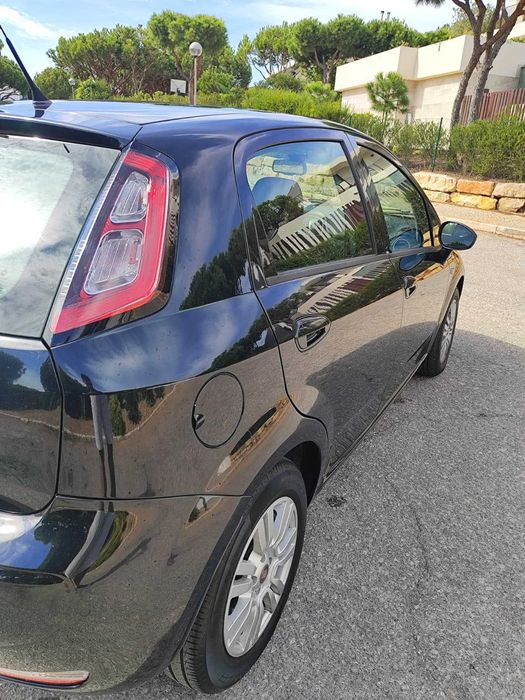 Fiat Punto 1.3 MultiJet Lounge / Easy (2015) – 5 Portas – Nacional – 157.000 km – Impecável — photo 4