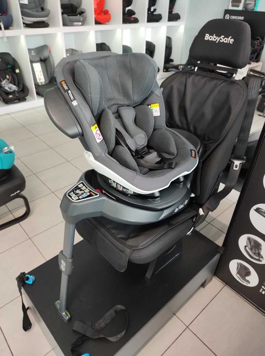 BESAFE IZI TURN M I-SIZE fotelik obrotowy 61-105 cm z ISOFIX