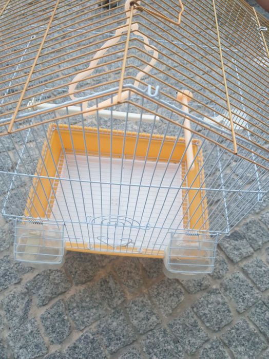Gaiola para pássaro