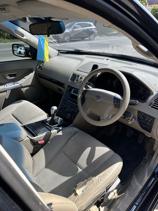 Продам VOLVO XC90
