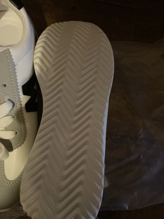 Sapatilhas novas nunca usadas